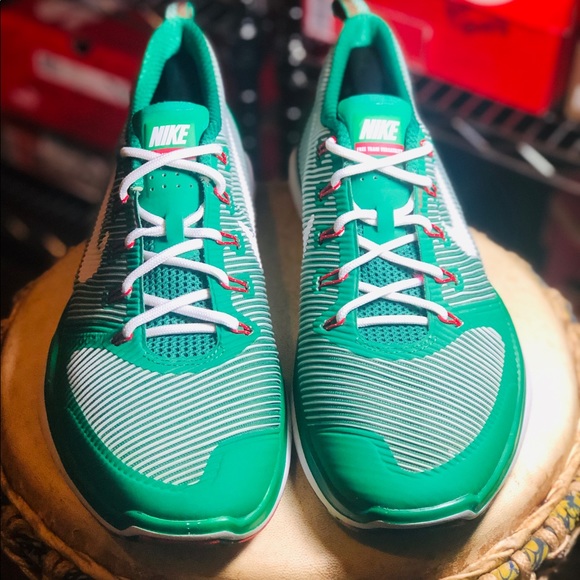 Nike Men's Versatility Green/Red Sz 12, 833336-316 - Picture 2 of 9